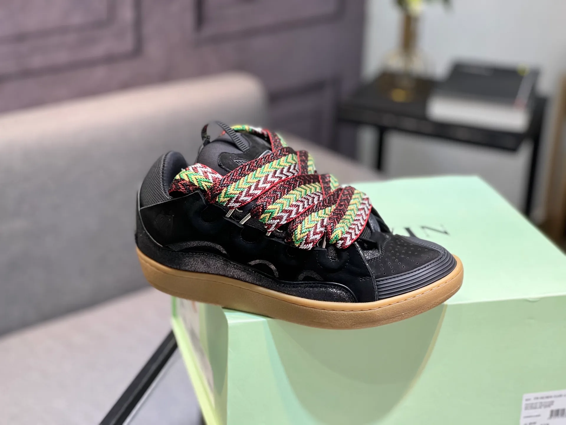 Men's men's shoes💰780 [LANVIN] Latest lace-up fashionable casual sneakers for couples High-quality CLAY couple series‼ ️ The latest trendy products of the season 🌈Many bloggers have planted grass and purchased the original open-mold customization. The upper and outsole are sewn with mark threads without edge sealing. Multiple material splicing combination design. Very versatile for fashionable and casual wear. Comfortable on the feet. Recommended for self-retention (upper cowhide + cow suede + breathable mesh) inner foot pad cowhide exclusive original open-mold clear logo rubber outsole ⚠️36-44 yards (45 custom-made)
